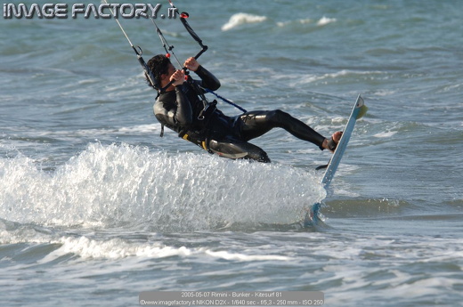 2005-05-07 Rimini - Bunker - Kitesurf 81